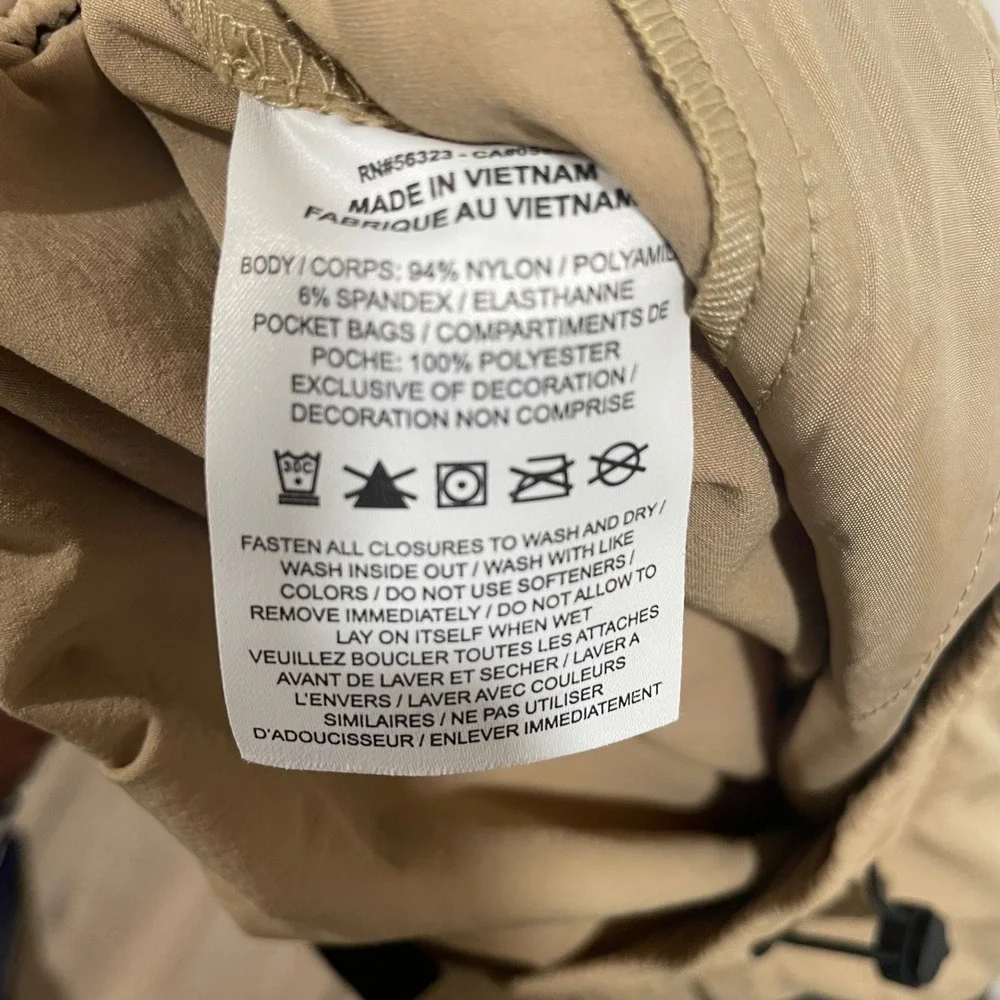 Nike Tech Woven Pants Mens Medium Khaki Oversized Straight Leg HM7158-297 NEW